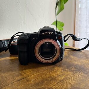 Sony Alpha DSLR-A200 10.2MP Digital SLR Camera - Black (Body Only)